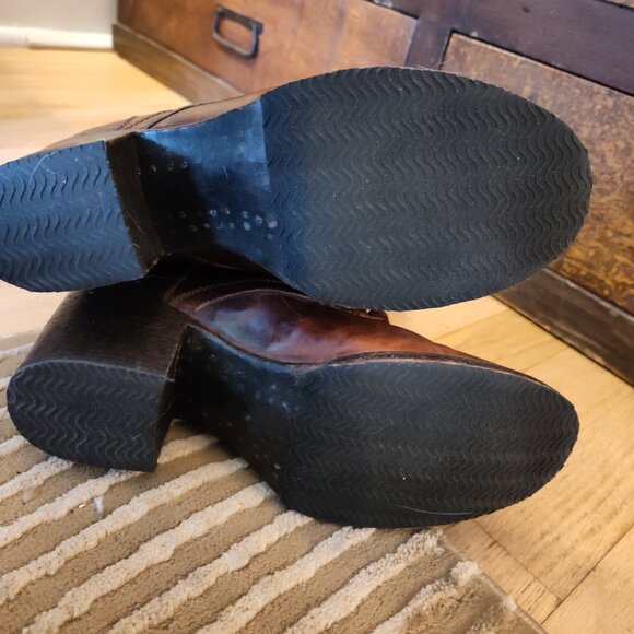 Freebird Lace-Up Grany boots in rich brown - Picture 5 of 7